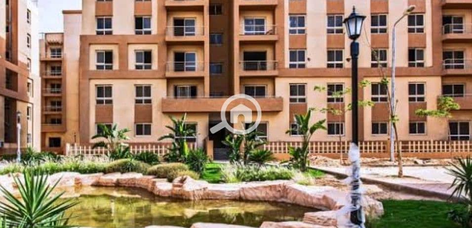 80m ultra super lux apartment for sale cash 1.9 million in Degla Gardens, 6th of October City, immediate delivery near Al-Wahat Road and Zewail University in a fully serviced compound with 24-hour security. - Ansicht 4