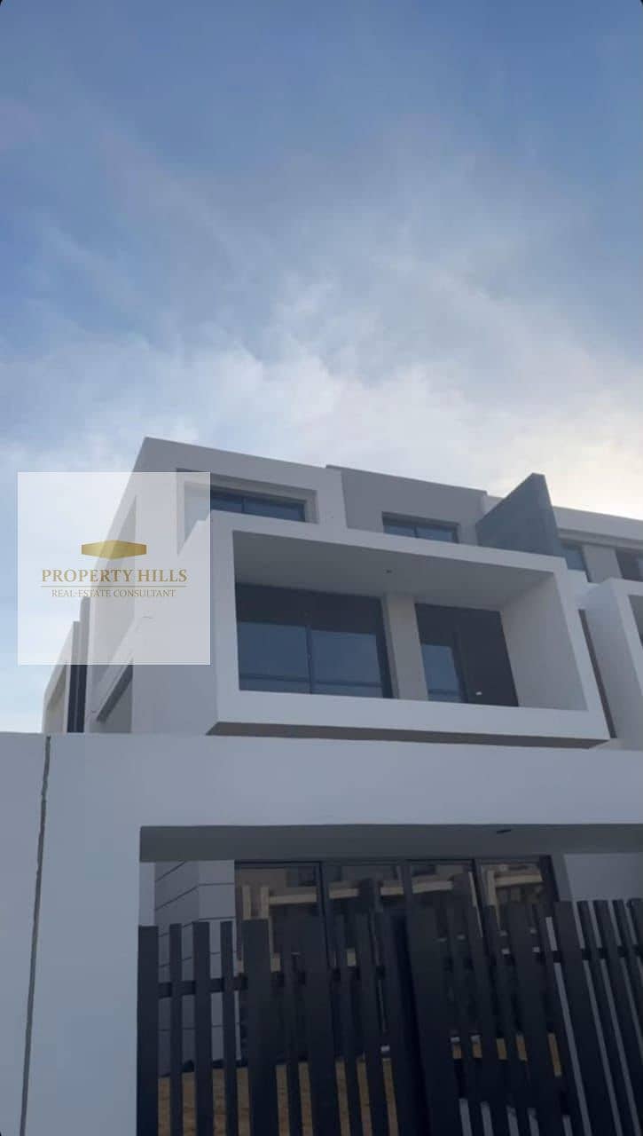 Corner Villa in Al Patio Town for cash price with complete finishing in a prime location next to the American University and directly on Gamal Abdel Nasser Axis in a very vibrant location. - Aanzicht 2