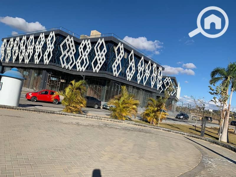 An 85 m finished office in Kazan Plaza, October, Abd El Nasser Axis - Więcej