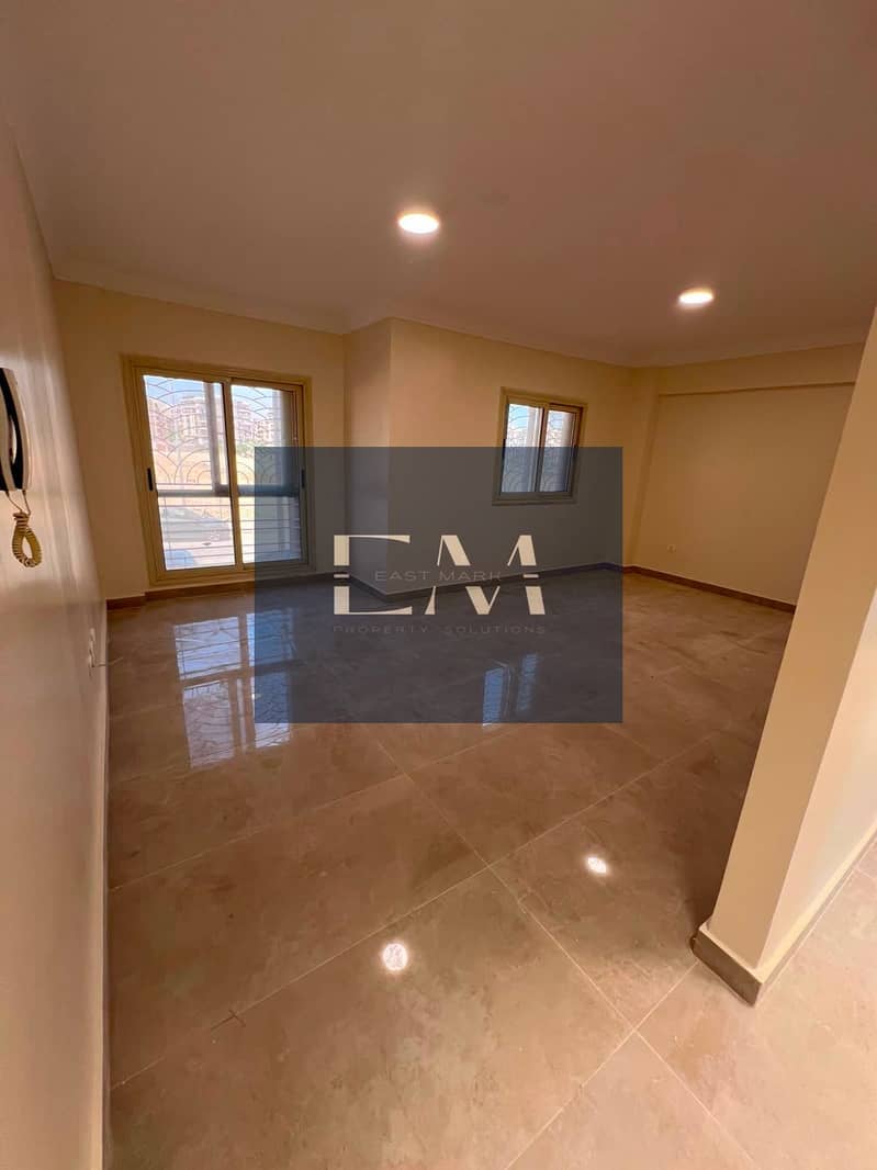 Apartment for Sale with Master Bedroom, Super Lux Finishing, Open View – pohled 2