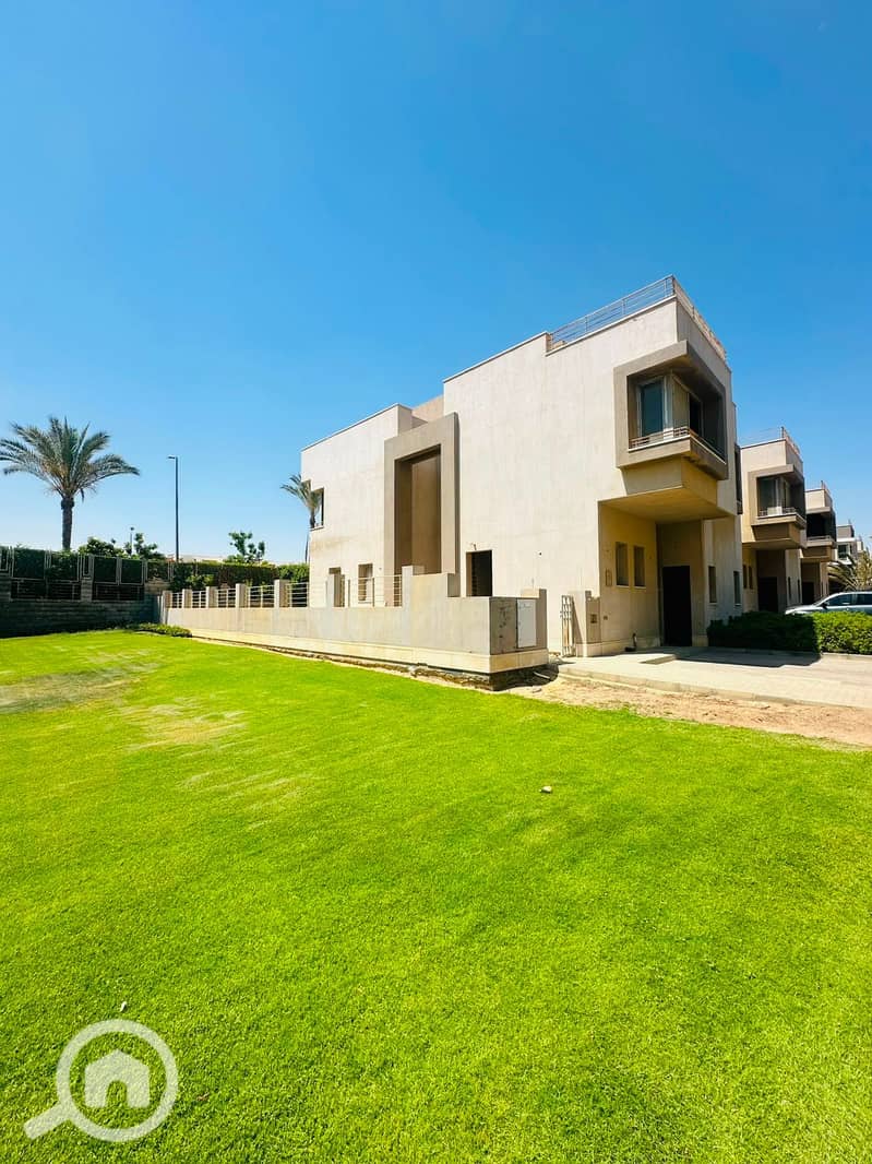Premium Corner Standalone Villa in a Prime Location – Semi-Finished for Sale in VGK, Fifth Settlement, New Cairo - Widok 2