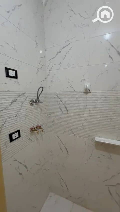 4 87960. jpg
