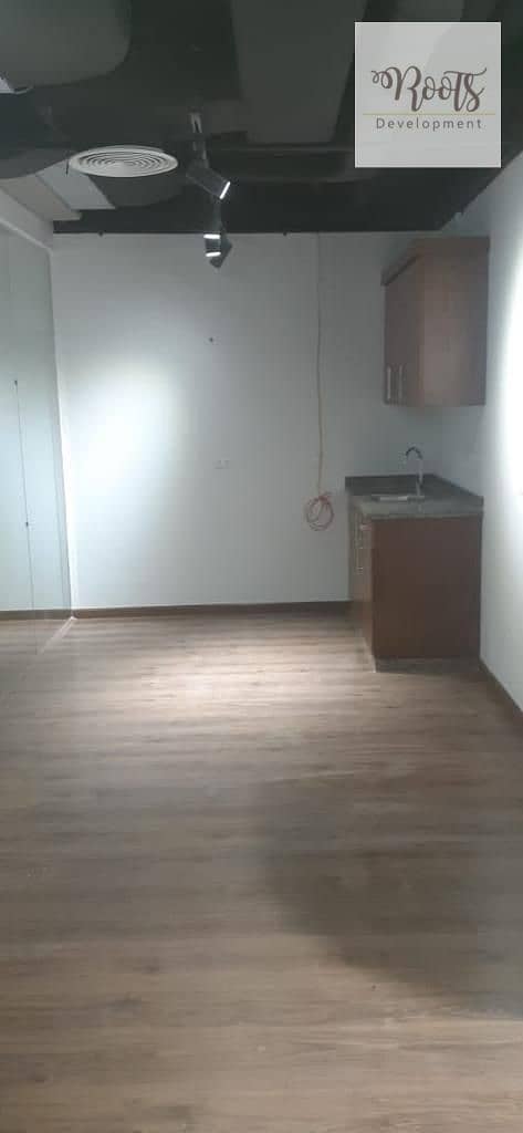 For Rent Administrative office Fully finished ,in a prime location in THE PORTAL SODIC , Sheikh Zayed. - Bild 6