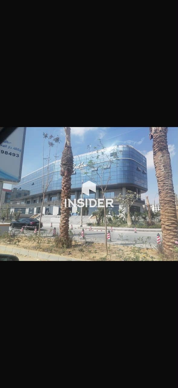 HOT PRICE Office for Rent in EastLane | 70 SQM | Semi Finished | Prime Business Location | New Cairo | Commercial Office Space - Ready To Move - Aanzicht 6