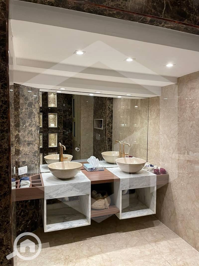 20 Royal Meadows 22. jpg