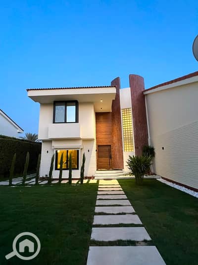 5 Bedroom Villa for Sale in Sheikh Zayed, Giza - WhatsApp Image 2026-07-12 at 3.08. 44 PM (1). jpeg 5 Bedroom Villa for Sale in Sheikh Zayed, Giza - WhatsApp Image 2026-07-12 at 3.08. 44 PM (1). jpeg