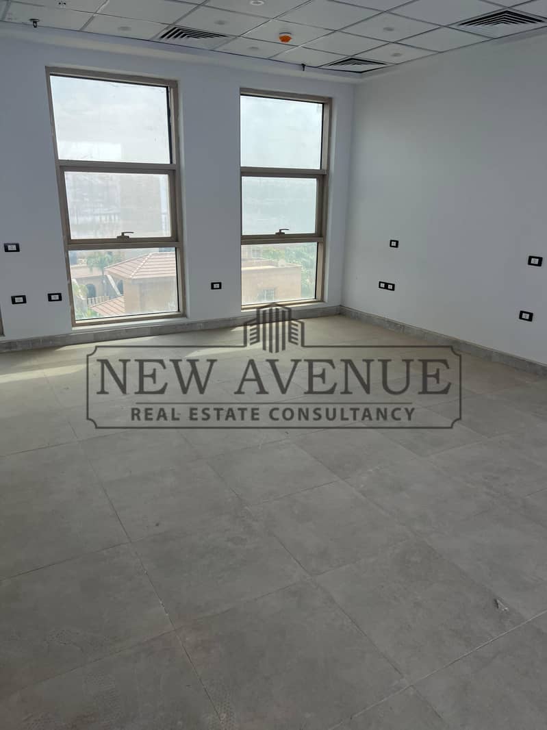 Office Fully Finished With Acs at Galleria Mall For Rent - Widok 6