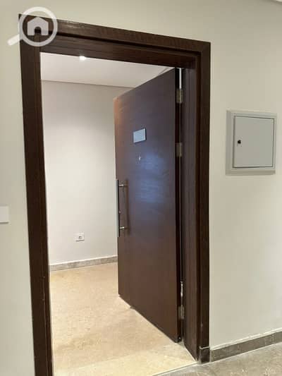 3 Bedroom Flat for Sale in Sheikh Zayed, Giza - 450499025_2873333459502415_3035533592160814208_n. jpg