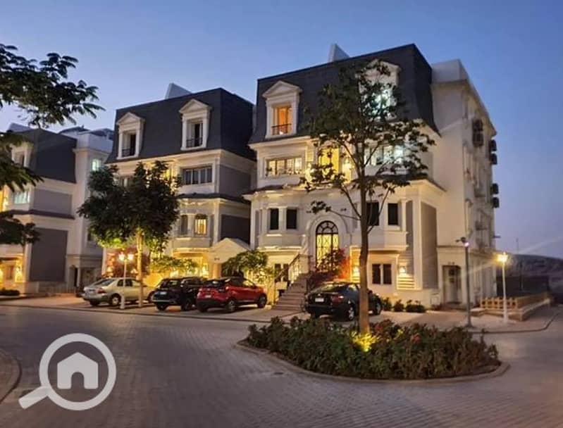 10 تاون-هاوس-للبيع-بمساحة-230-متر-في-ماونتن-فيو-تشيل-أوت-بارك. jpg