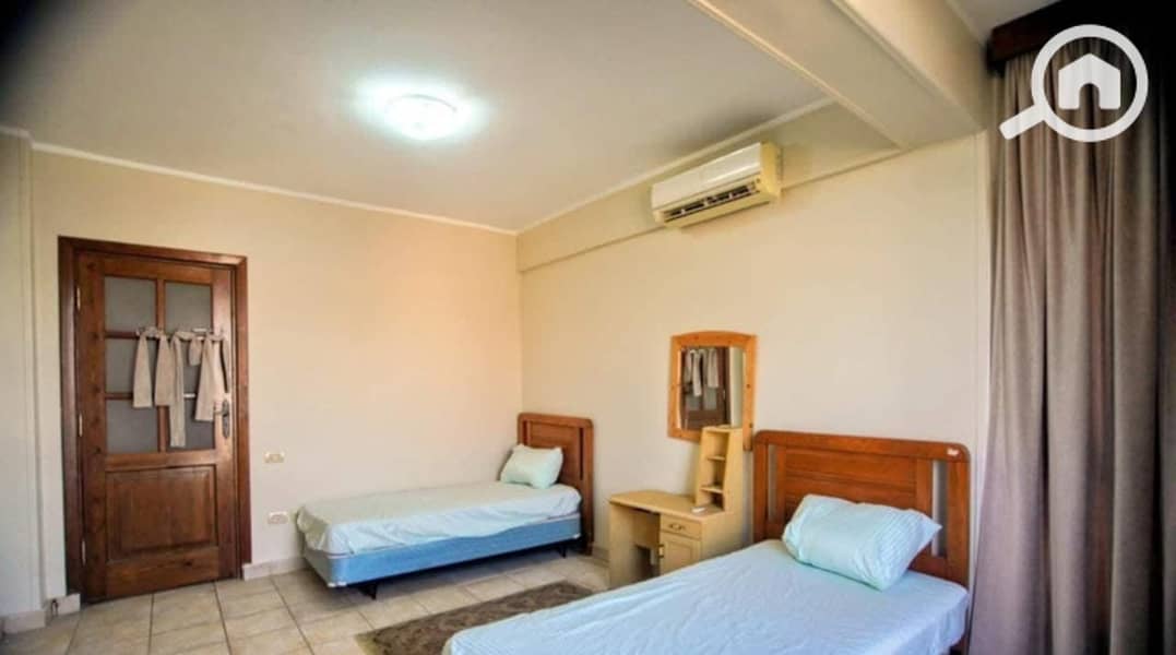 Apartment for sale in Hadayek El Mohandeseen compound, Sheikh Zayed - Vista 5