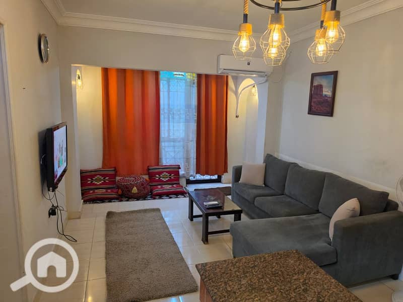 Furnished apartment with air conditioning on the ground floor with a garden in the Rode Zayed compound - Aanzicht 6