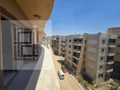 2 Bedroom Flat for Sale in Mokattam, Cairo - motion_photo_1190298791651091045. jpg 2 Bedroom Flat for Sale in Mokattam, Cairo - motion_photo_1190298791651091045. jpg