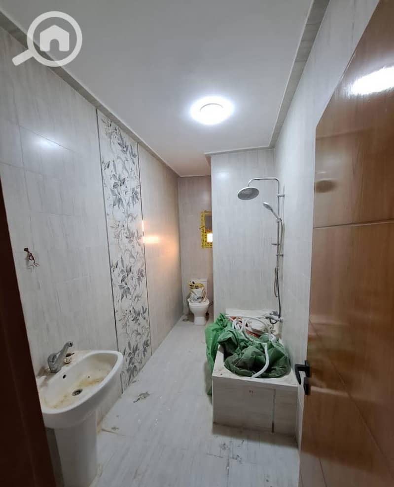 3 3e50f452-4435-4adc-9c8f-ad801e0f699f. jpg