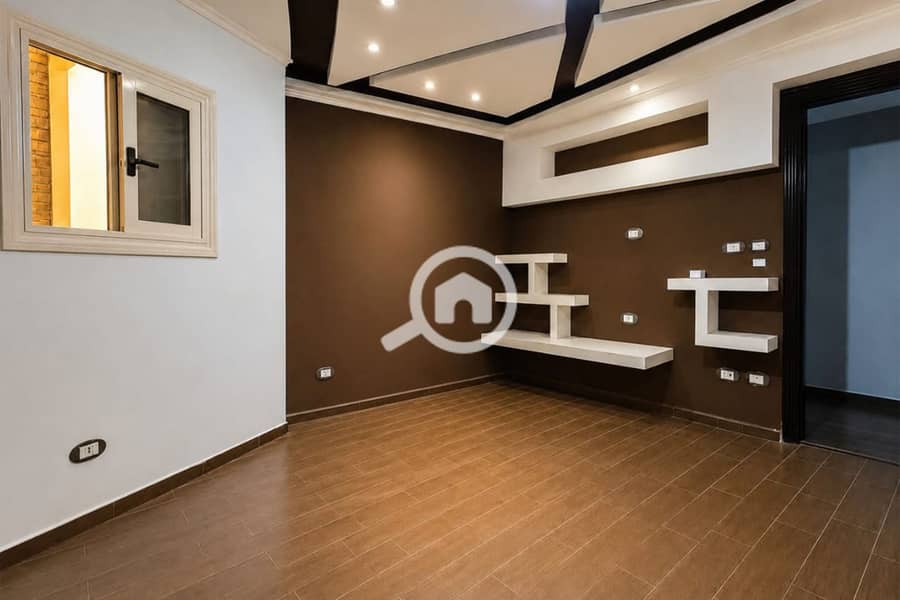 Apartment for sale in Sporting (steps from the tram) 120 meters - Więcej