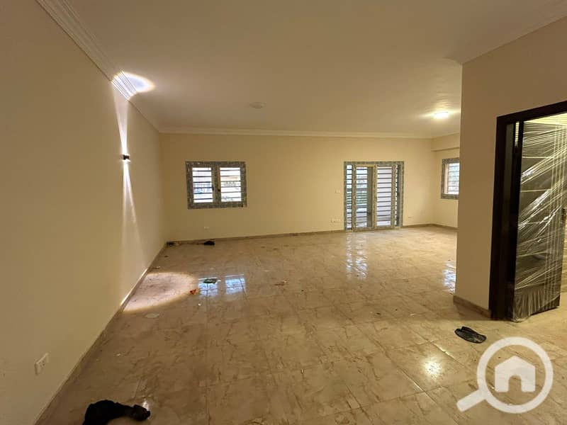 Entire villa for rent in Al-Banafseg, 800 sqm, First Settlement, New Cairo. – další