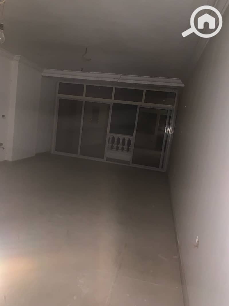 8 1000068801. jpg