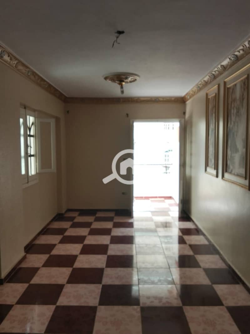 120 m² apartment for annual rent, modern, suitable for families or newlyweds, super lux finishing, all amenities available: water and electricity, 3 bedrooms, two-piece reception, kitchen, bathroom, on the second floor, in Alexandria, Al-Ajgami, Kilometre 21, at the distinguished location of Palm Beach. - Bild 3