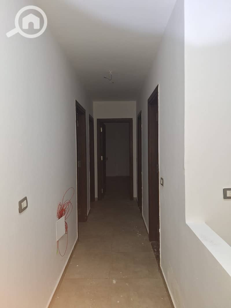 4 1000267483. jpg
