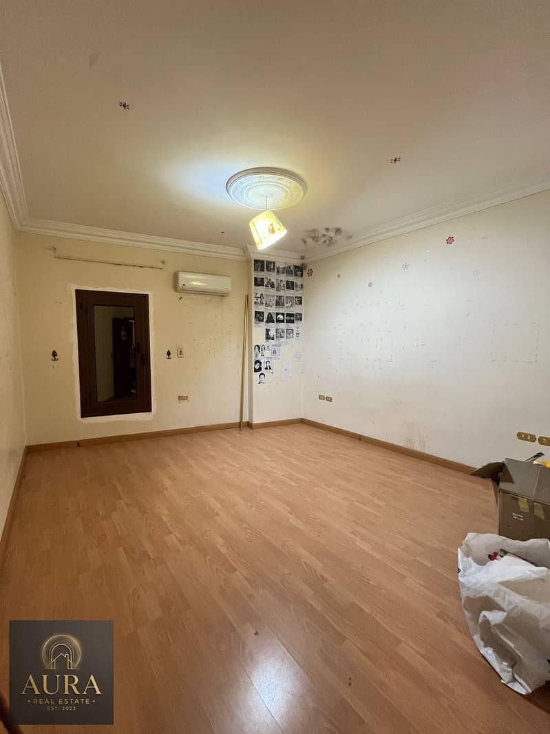 200 sqm Apartment for Sale in Fifth District | Facing Katameya Heights | New Cairo - Widok 5