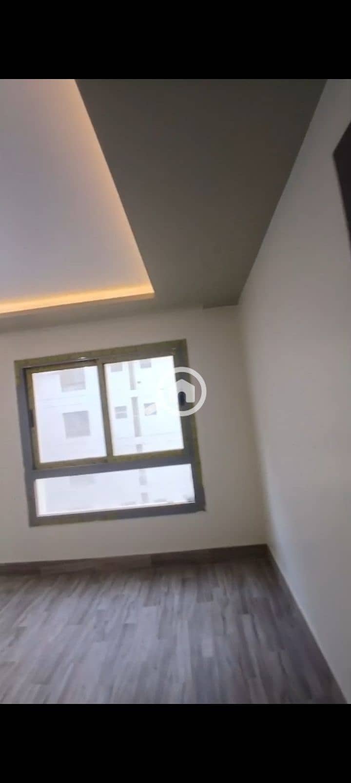 19 1000383544. jpg