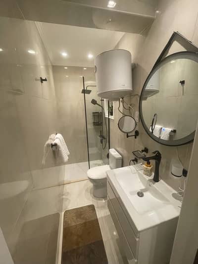 3 Bedroom Hotel Apartment for Sale in Maadi, Cairo - شقة مقسومة لشقتين في المعادي 3 Bedroom Hotel Apartment for Sale in Maadi, Cairo - شقة مقسومة لشقتين في المعادي