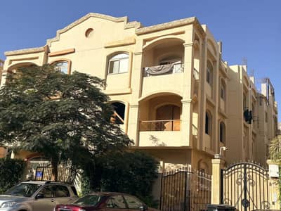 3 Bedroom Roof for Sale in New Cairo, Cairo - روف سكنى فيلا بالتجمع الأول كمبوند ميراج جاردنز