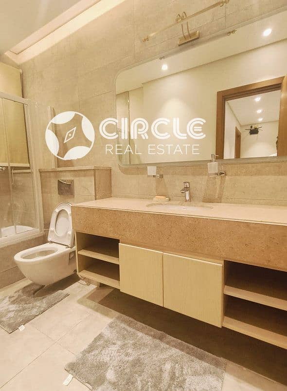 10 Image05. jpg