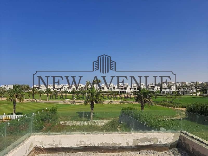 Best price for fully finished chalet golf and pool view prime location with installments for sale in Hacienda Bay - North coast - Aanzicht 2