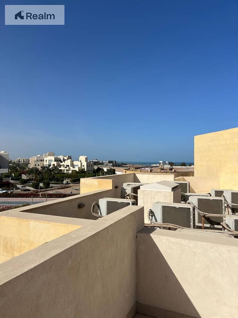 Penthouse FULLY FURNISHED (HIGH-END) pool view - Bild 6