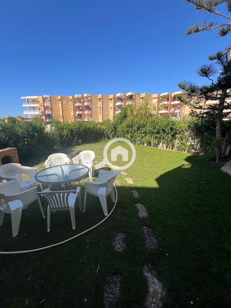 Ground floor chalet for rent directly on the swimming pool - Widok 4