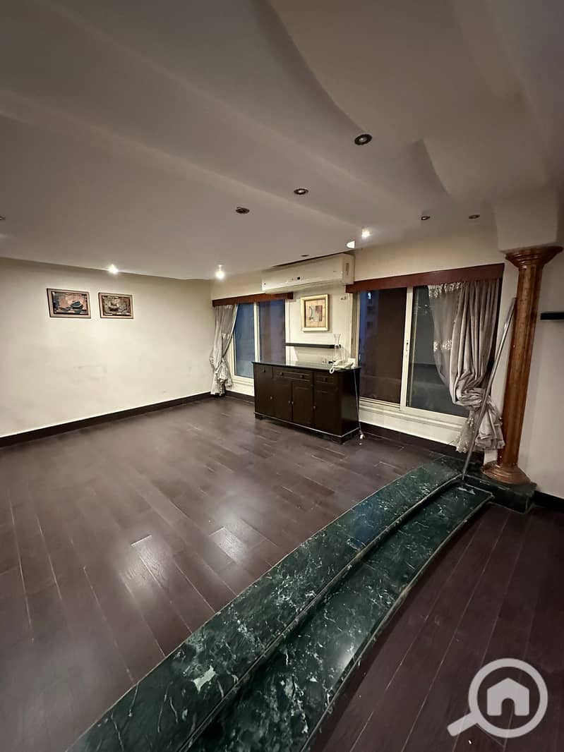 For rent, a vacant residential apartment in Tabarak Compound, Maadi, 120m, with excellent finishing, including kitchen and air conditioning. - Widok 3