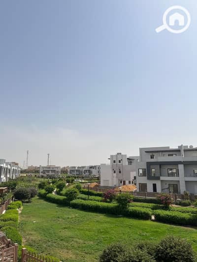 4 Bedroom Townhouse for Sale in Shorouk City, Cairo - 1ae38e54-a616-4c06-a551-fa87d60b2d49. jpg