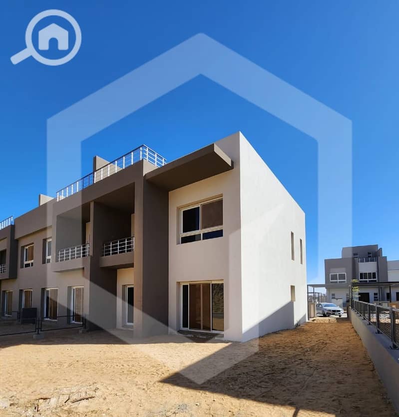 Townhouse Corner Ready To Move with a Private Garden for sale in Etapa, City Edge, El Sheikh Zayed . . . . . . . . . . . . . . . . . . . . . - Meer