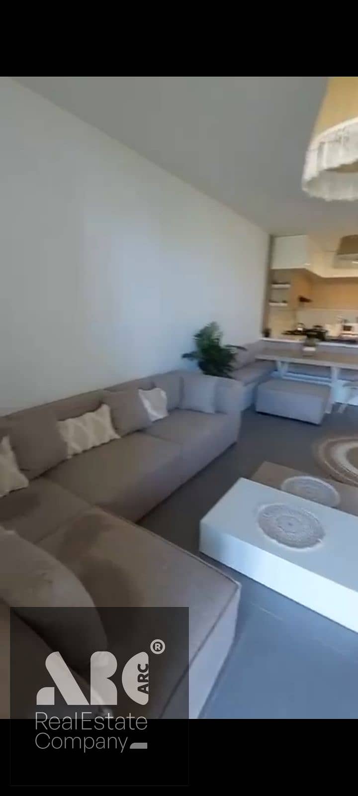 6 1000462340. png