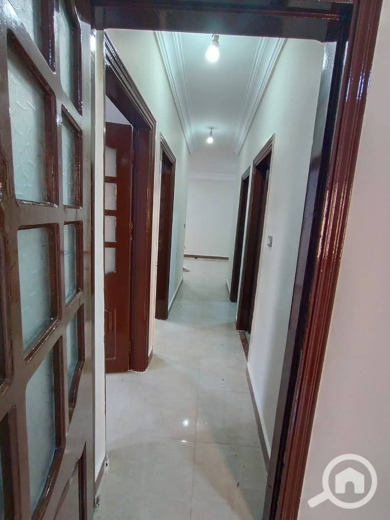 Apartment for rent unfurnished in Sheikh Zayed district 10 - Fler