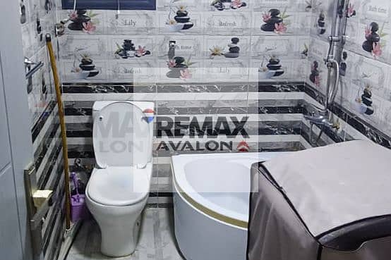 Apartment for Sale in (Asafra Bahary – Second Row from Gamal Abdel Nasser Street) – Ultra Super Lux Finishing - Ansicht 5