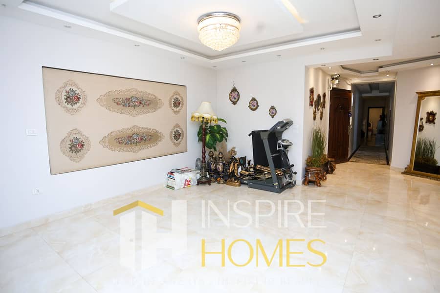 Apartment for sale – Price includes the kitchen cabinets - Meer