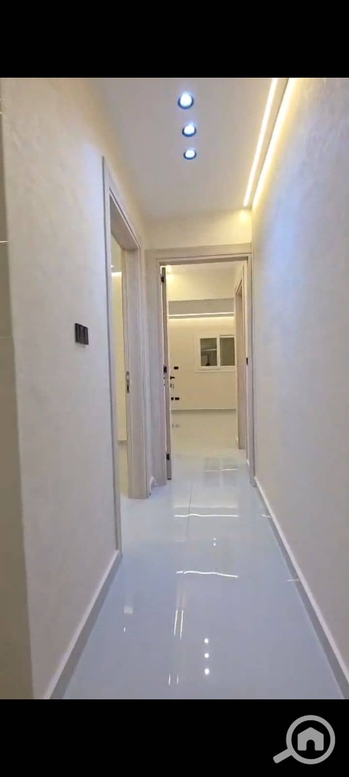 8 1000579655. png