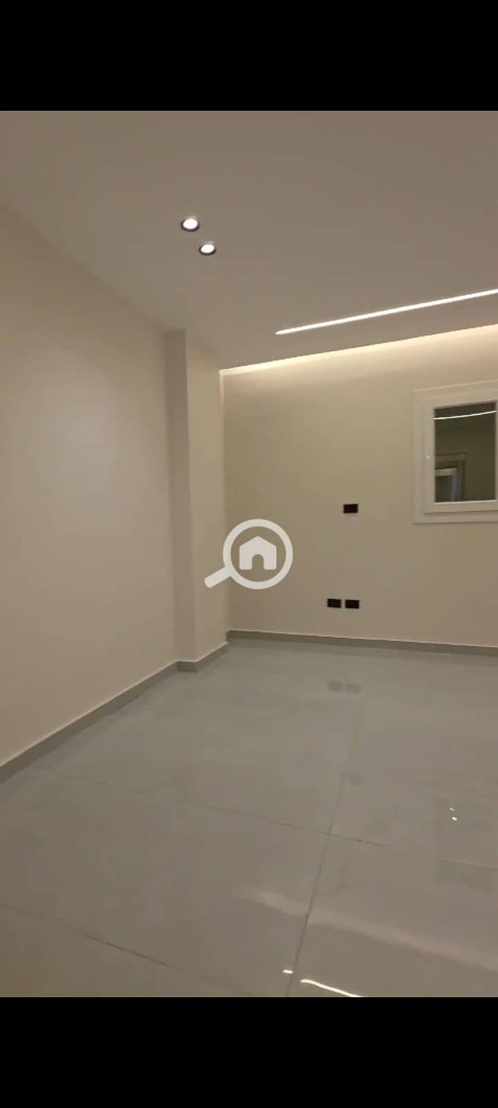 9 1000579657. png