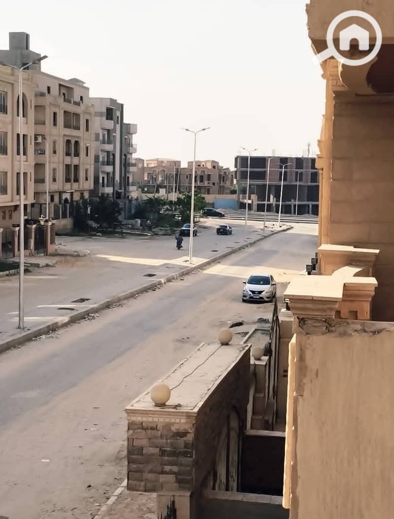 Apartment for sale at a bargain price in Al-Andalus 1, with a share of a clear northern garage, 200 sqm, on the first floor, semi-finished, immediate delivery with an electricity meter. - Ansicht 4