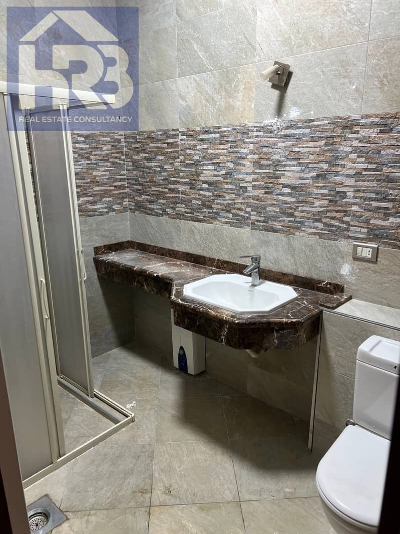 Apartment for rent in Al-Shweifat, distinguished location in the Fifth Settlement. - Więcej