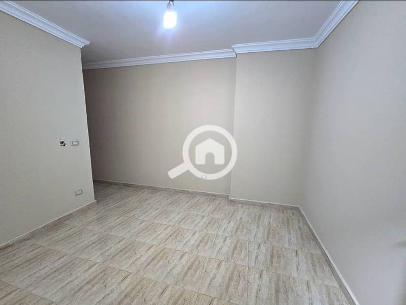 Apartment for rent in Glem for 15,000 with a size of 3 rooms, 2 bathrooms, and 2 receptions in a new building on a main street. – pohled 6