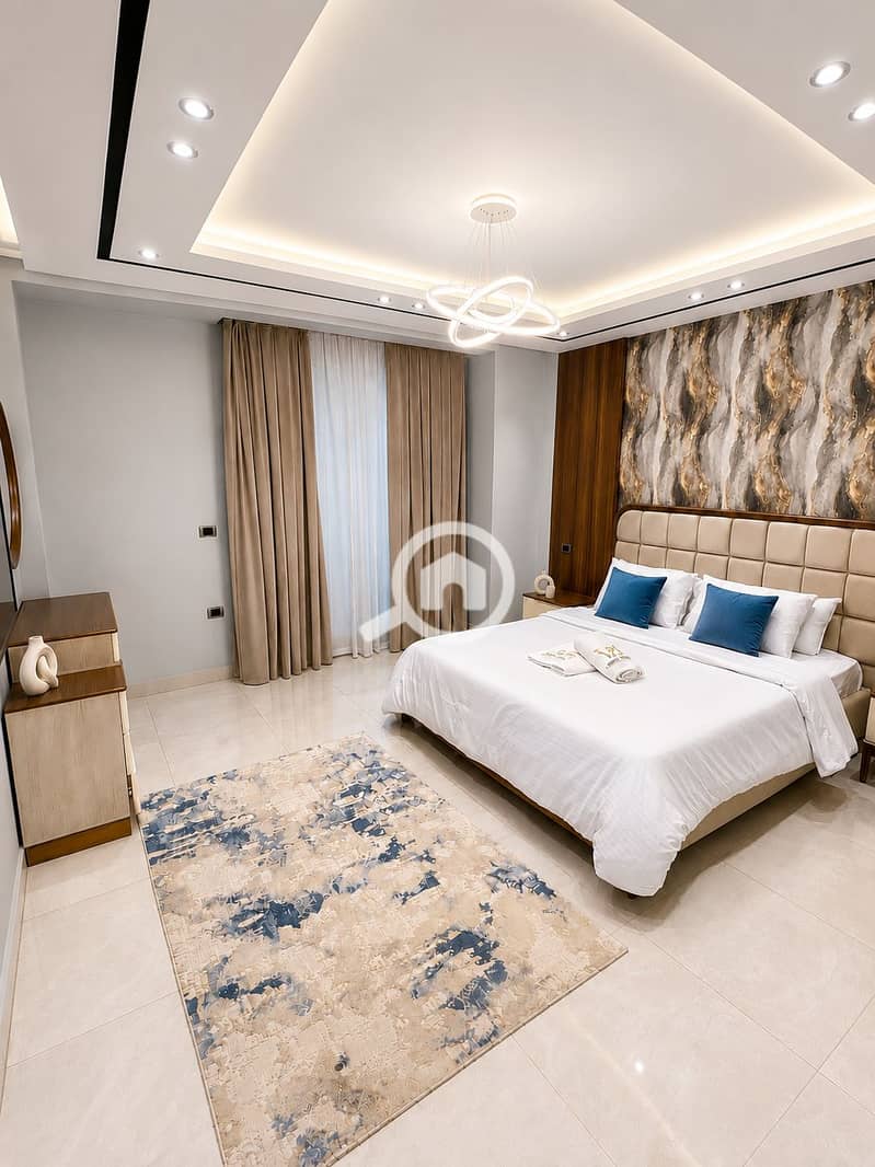 15 Master bedroom king. PNG