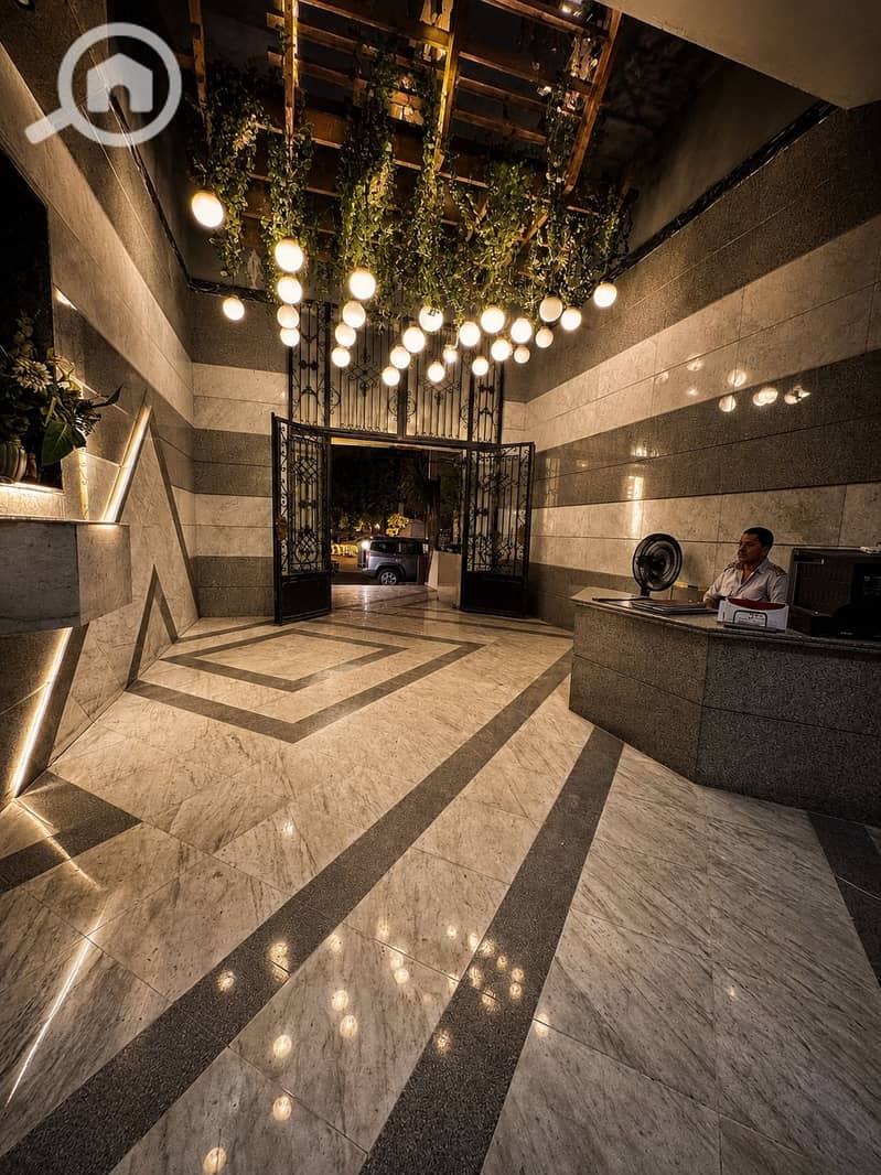 46 Lobby at night. PNG
