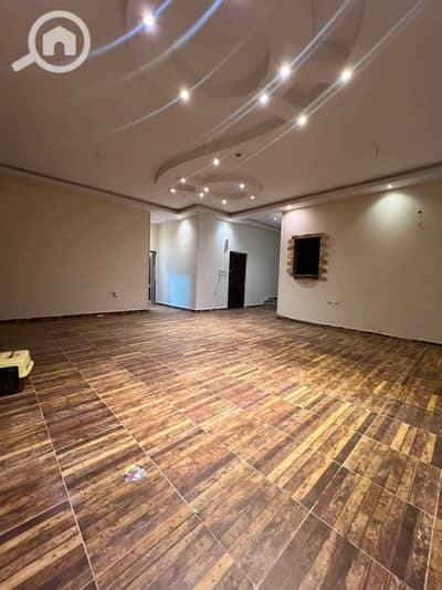 4 Bedroom Flat for Rent in Sheikh Zayed, Giza - WhatsApp Image 2026-07-14 at 6.54. 39 PM. jpeg 4 Bedroom Flat for Rent in Sheikh Zayed, Giza - WhatsApp Image 2026-07-14 at 6.54. 39 PM. jpeg