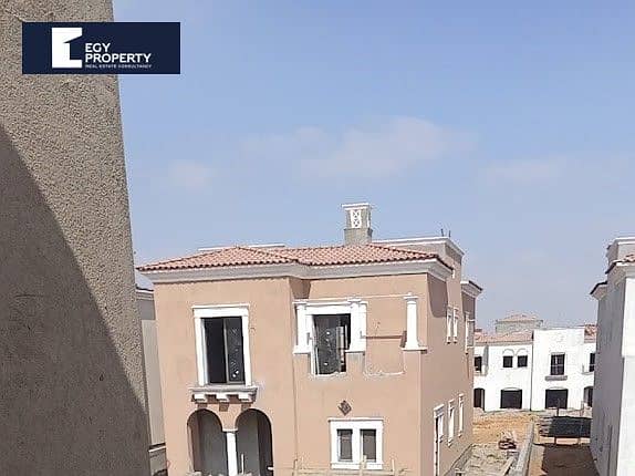 Townhouse Villa For sale In City Gate New Cairo With Installments Till 2031 - Vista 4