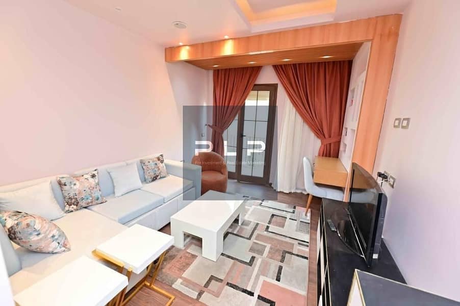 Standalone villa for rent fully finished with furniture and air conditioning in a prime location at Hyde Park Compound New Cairo on South 90th Street - Vista 5