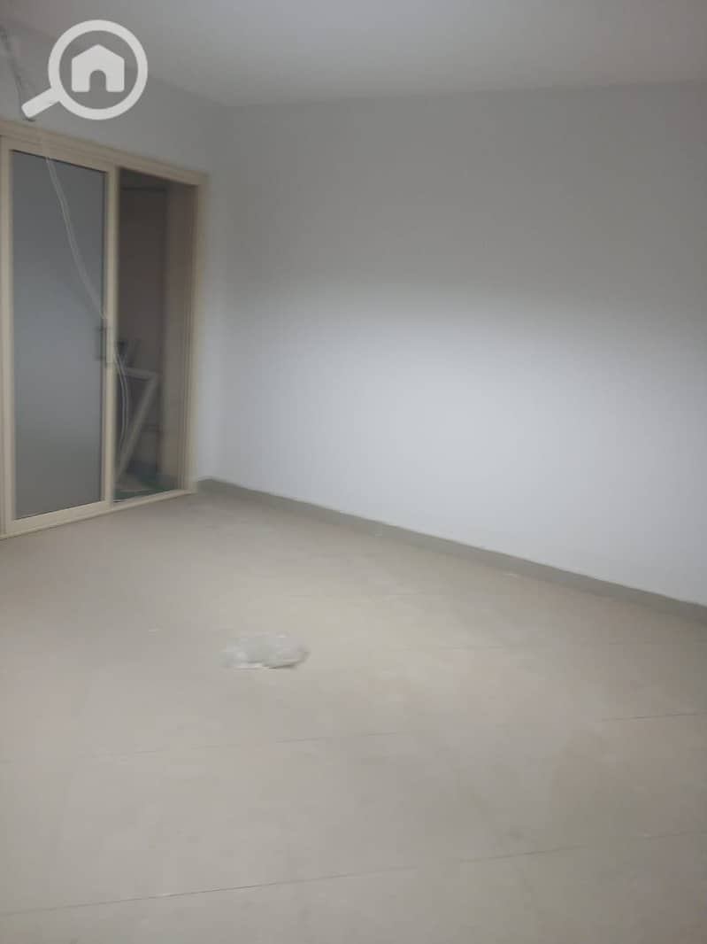 2 1000352410. jpg