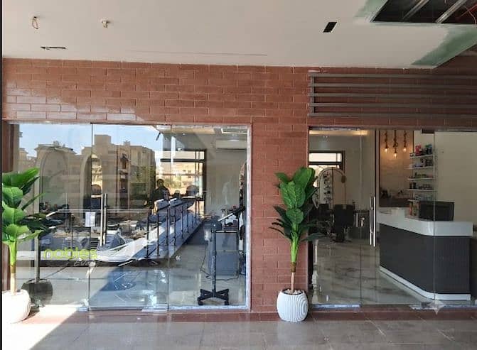 Shop, ready to move, currently leased, in a prime location in Fifth Settlement X Plaza, Al Yassmin new Cairo – pohled 2