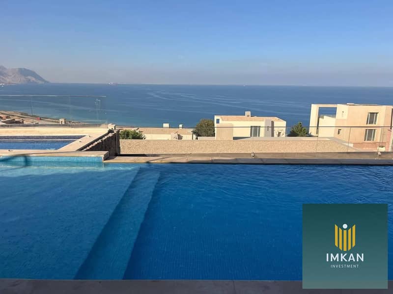 Ready for immediate handover in Ain Sokhna: a 3-bedroom chalet for sale in Boho, finished to a super-luxurious standard, available via installment pla - Meer